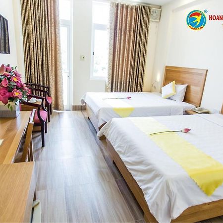 Hoang Yen Hotel 2 Куи Нхон Екстериор снимка
