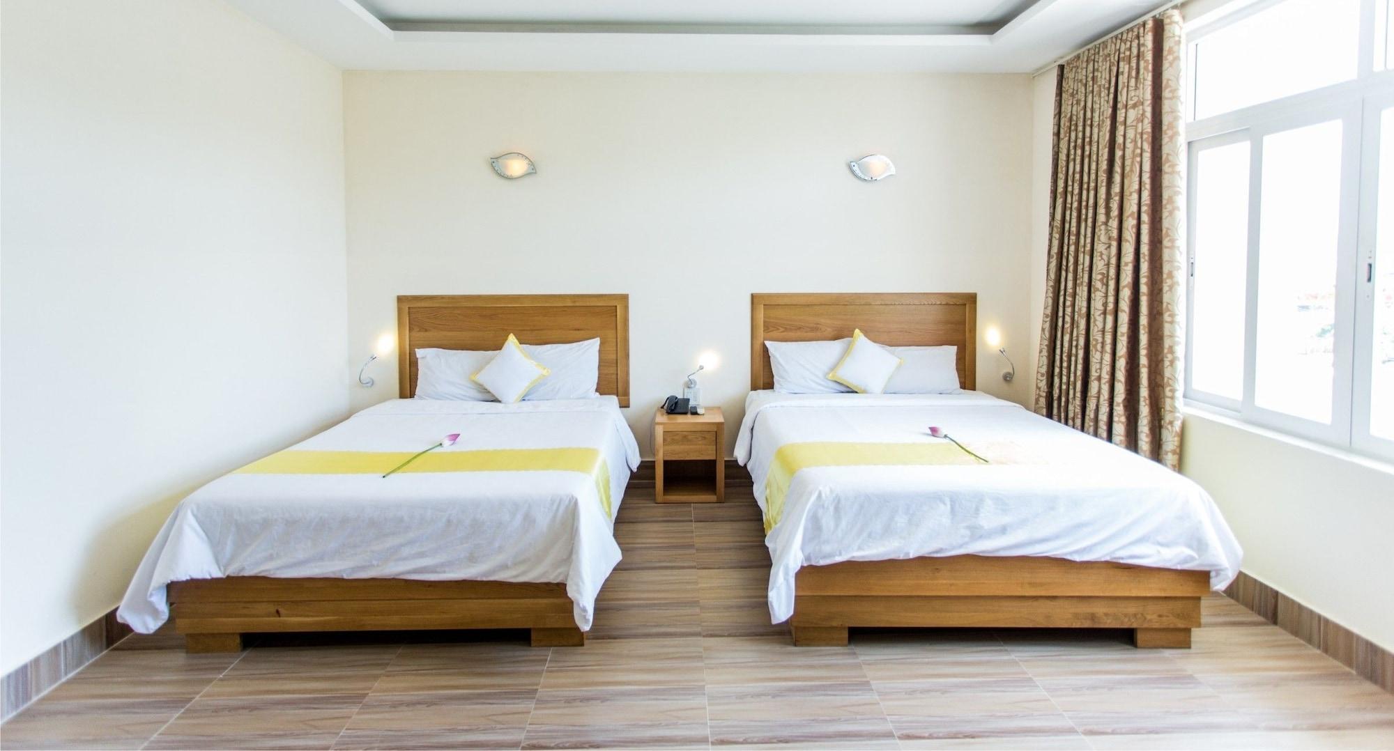 Hoang Yen Hotel 2 Куи Нхон Екстериор снимка