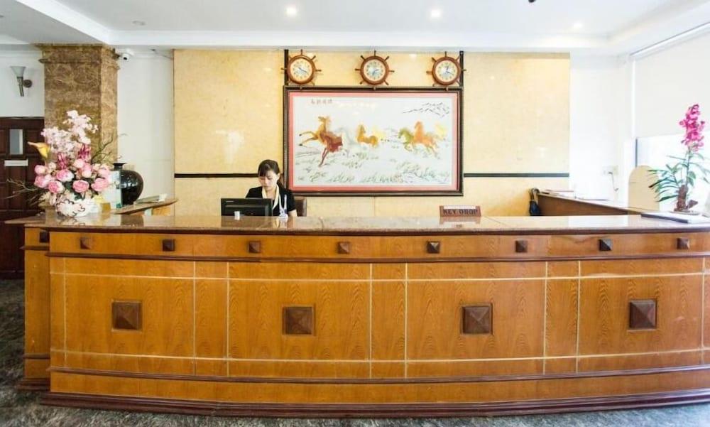 Hoang Yen Hotel 2 Куи Нхон Екстериор снимка