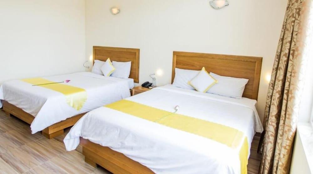 Hoang Yen Hotel 2 Куи Нхон Екстериор снимка
